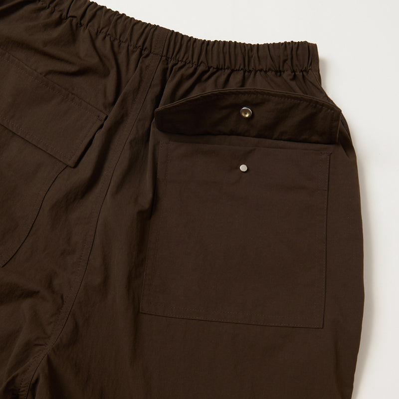 PARACHUTE PANTS / D BROWN