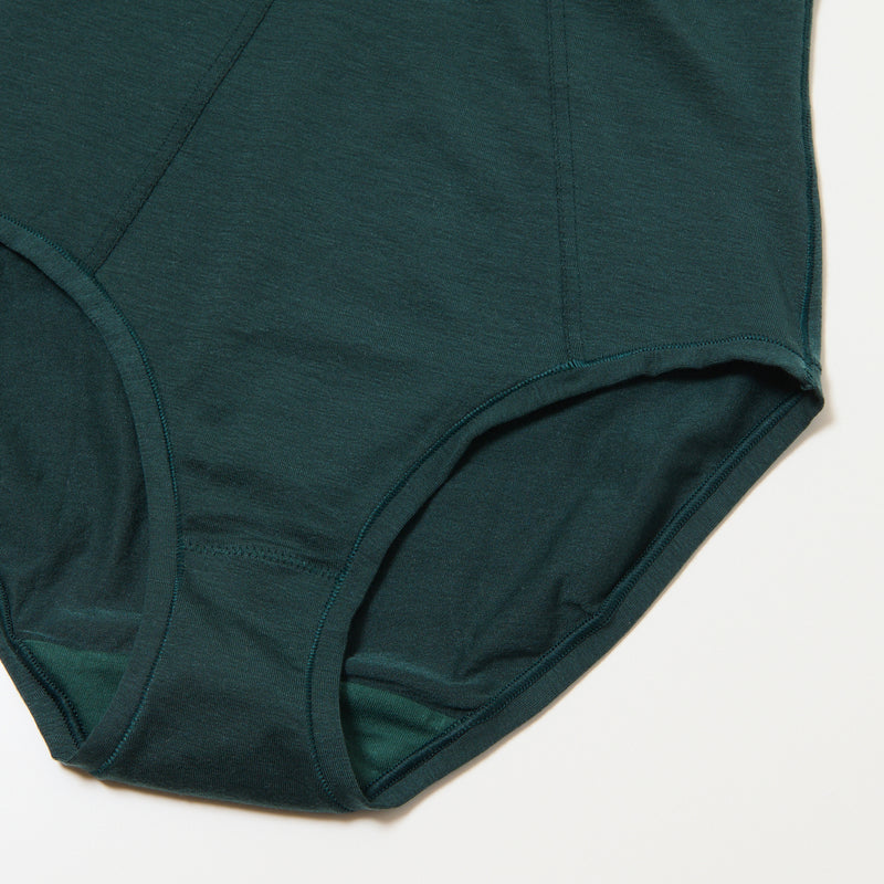 Colour Shorts / FOREST GREEN