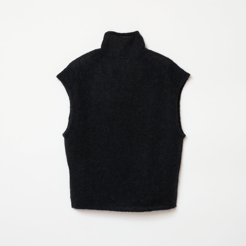 CHINA / BLACK