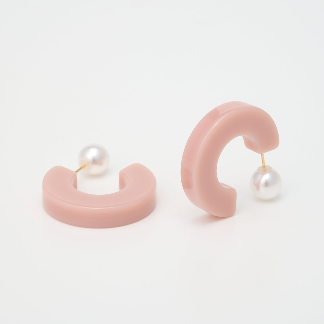 SHISHIKUI シシクイ　Pierce II / BEIGE Pierce II / BABY PINK – SHISHIKUI