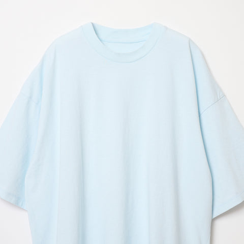 B.T / BLUE