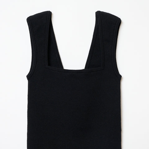 suq / BLACK