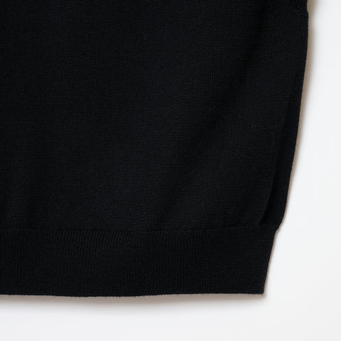 Vui / BLACK
