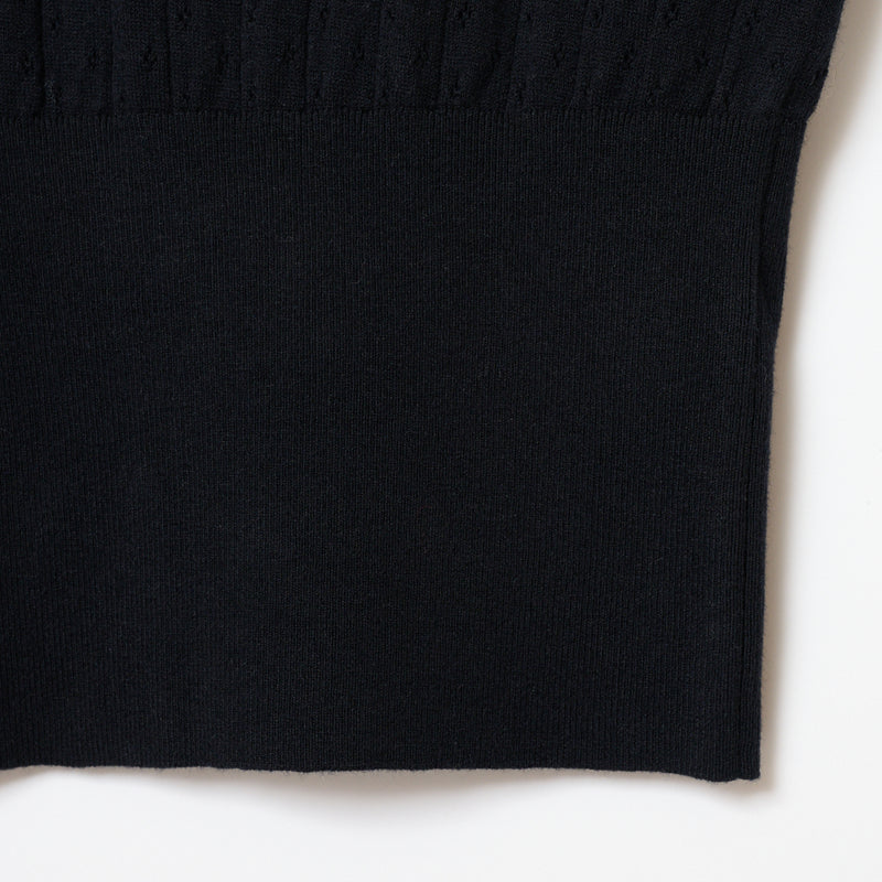 eyelet / BLACK