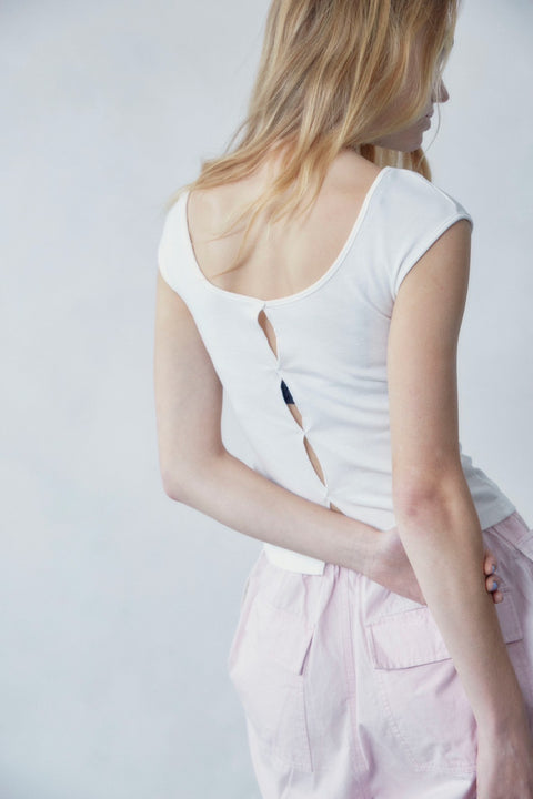 hole s / WHITE – SHISHIKUI