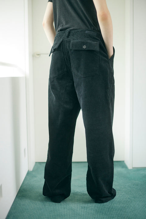 CORDUROY BAKER / BLACK